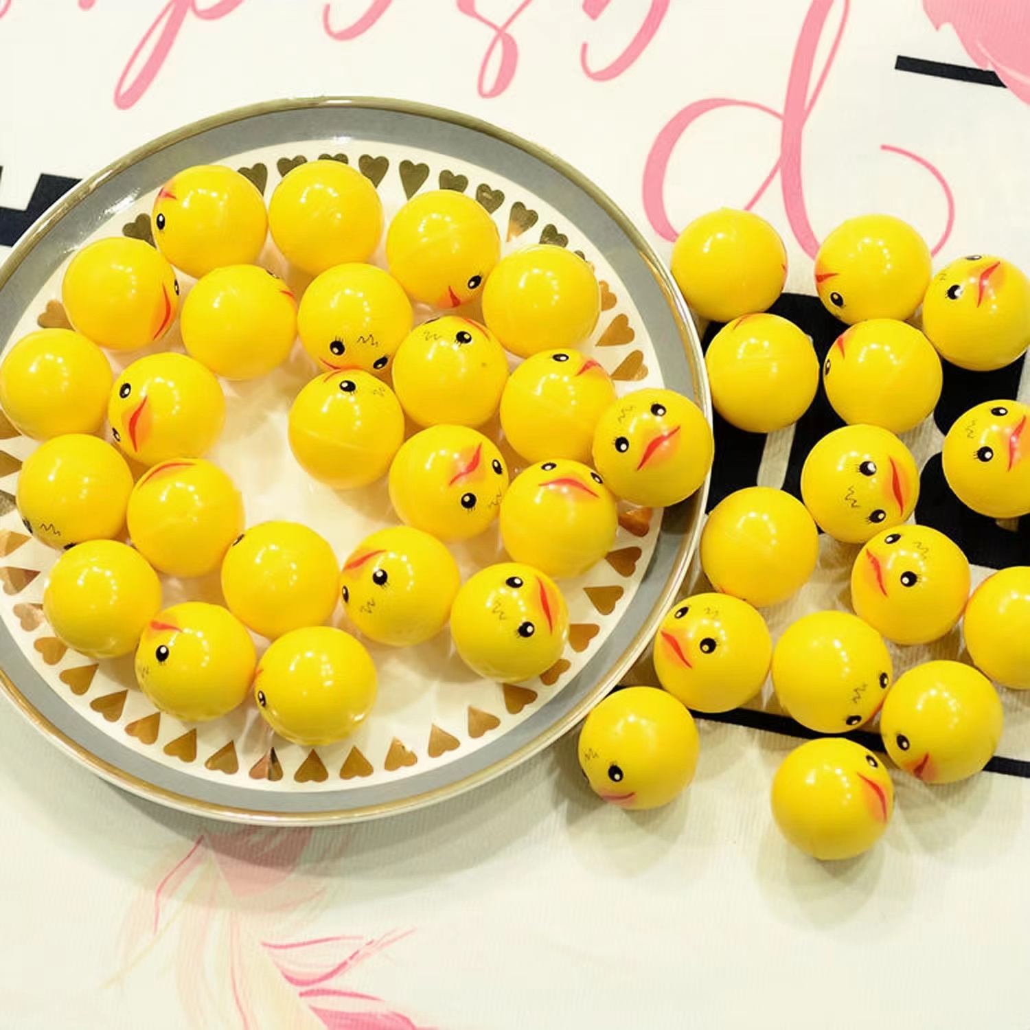 Bolas que rebotan de 32mm, bol - Party Games Egg reseña y precio